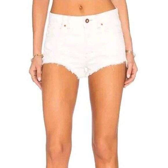 FREE  People Logan Optic White Raw Hem Denim Jean Shorts Button Fly Size 28 - Picture 1 of 7